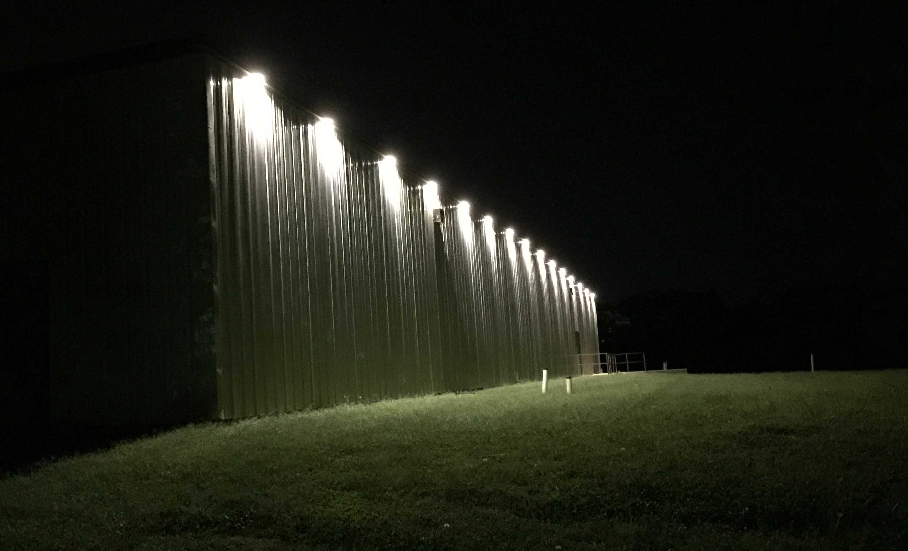 Residential Led Lighting Sunlite Science And Technology Inc Sunlite S St40 4 Fixtures Are Also Great For Soffits The Is Ul Wet Listed And Has A Beam Angle Of Either 90 Or 120 Degrees